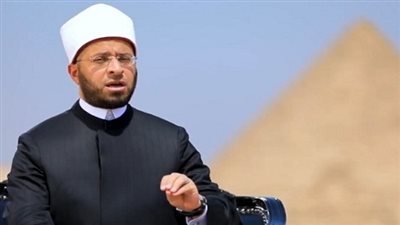 أسامة الأزهري يؤم المصلين في افتتاح مسجد الفتاح العليم بالعاصمة الإدارية الجديدة