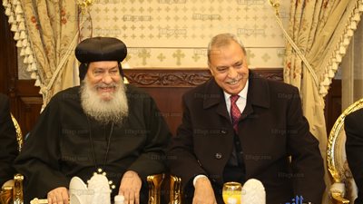 محافظ قنا يهنئ الأقباط بعيد الميلاد المجيد بمطرانية الأقباط الأرثوذكس بمدينة قنا (فيديو وصور)