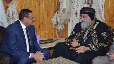 تفاصيل لقاء محافظ البحيرة ومدير أمن البحيرة مع البابا تواضروس وتهنئته بعيد الميلاد (صور)