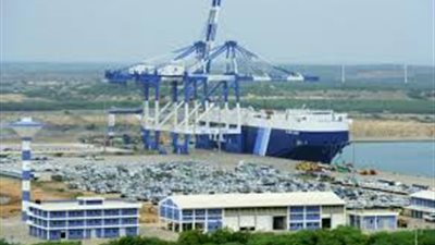 انتظام حركة الملاحة في مينائي الإسكندرية والدخيلة رغم إغلاق البوغاز 