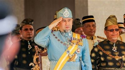 ماليزيا: انتخاب ملكٍ جديدٍ بعد تنازل محمد الخامس عن العرش