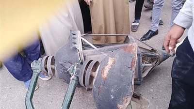 استمرار التحقيقات في وفاة طالب جراء سقوط عمود كهرباء بدمنهور (صور)