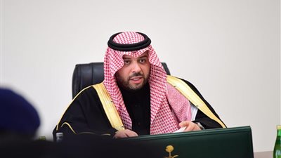 الأمير فيصل بن خالد بن سلطان يرأس اجتماع القيادات الأمنية بالمنطقة