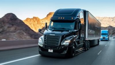 Daimler الأمريكية تعلن عن خططها لتطوير شاحنة ذاتية القيادة (تفاصيل)