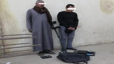 ضبط 3 أشخاص لتنقيبهم عن الآثار أسفل مدرسة مهجورة بالأقصر