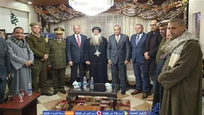 أسقف دشنا يستقبل محافظ قنا للتهنئة بعيد الميلاد المجيد (صور)