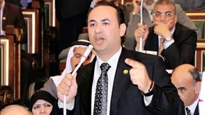 برلماني مطالبًا باستغلال المساجين في تعمير الصحراء: 