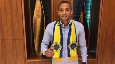 التعاون يدعم صفوفه بالبرازيلي بيترولينا