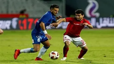 الأهلي يعثر على بديل محمد محمود