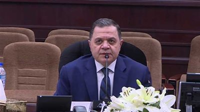لدوره بإنقاذ طفلة من الخطف.. وزير الداخلية يوجه بتكريم سائق تاكسي بالإسماعيلية