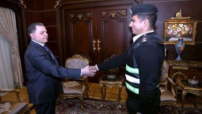 وزير الداخلية يكرم أبطال واقعة الهرم.. ويطالب باليقظة والردع للخارجين عن القانون (صور)