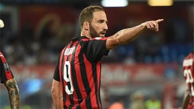 خطوة واحدة تفصل هيجواين عن الدوري الإنجليزي