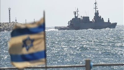 البحرية الإسرائيلية تعتقل صيادين في بحر غزة