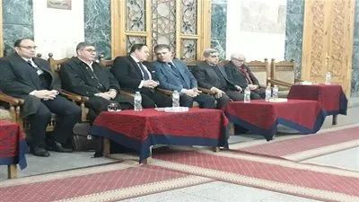 حسين زين يقدم العزاء في والدة جمال الشاعر (صور)