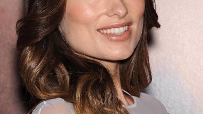 لإطلالة مميزة.. طبقي مكياج النجمة 