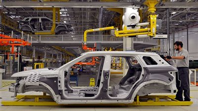 جاجوار لاند روفر للسيارات تعتزم تسريح الآلاف من موظفيها