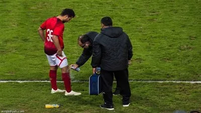كارثة تهدد الأهلي بسبب جهازه الطبي.. والزمالك يتدخل لإنقاذ آخر الضحايا