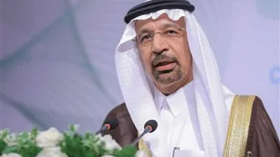 الفالح: المملكة ستبقى على سياستها لتحقيق استقرار سوق النفط