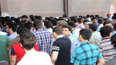 بعد انتهاء امتحان العربي لأولى ثانوي.. رئيس 