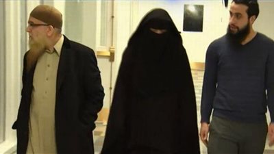 الاعتداء على أسرة مسلمة وطردهم من مستشفي بأمريكا