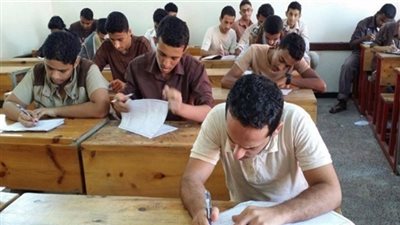 تعرف على نسبة حضور طلاب أولى ثانوي في الأقصر امتحان اللغة العربية بالنظام الجديد 