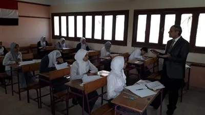 تعليم الفيوم: 14 ألف 120 طالب وطالبة إدوا الامتحان التجريبي للصف الأول الثانوي 