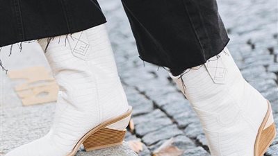 البوت الأبيض.. موضة أكثر انتشارا هذا العام (صور)