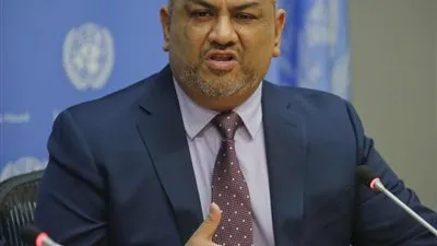 وزير خارجية اليمن: إيران دولة إرهابية تزعزع استقرار المنطقة