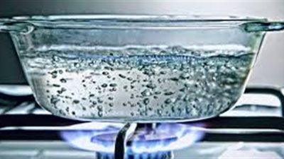 ما سبب خطورة غلي الماء أكثر من مرة؟