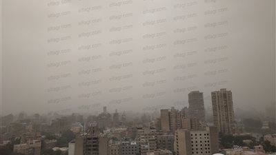 عاجل.. عاصفة ترابية تضرب القاهرة والجيزة (صور)