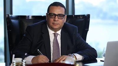 خبير سياحي يحذر من التعامل مع سماسرة رحلات الحج.. ويؤكد على سرعة الحجز 