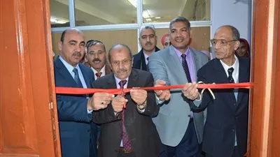 رئيس جامعة الفيوم يفتتح وحدة الميكروسكوب الإلكتروني بكلية العلوم (صور) 