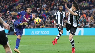 مواعيد مباريات اليوم الخميس والقنوات الناقلة