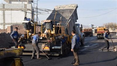 إيران تعلق العمل بعدة مشروعات حكومية