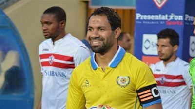 عاجل.. شوبير يعلن اعتزال حسني عبد ربه 