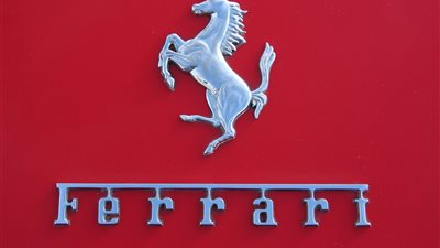 رئيس فيراري يجدد دعمه لكاميليري الرئيس التنفيذي للشركة