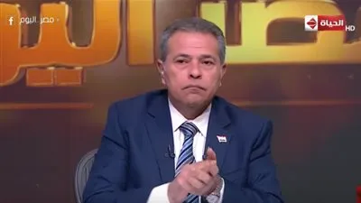 عكاشة يصفق لـ السيسي على الهواء.. لهذا السبب