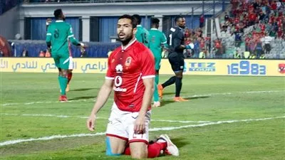 الكشف عن حقيقة معاناة أحمد فتحي من إصابة مزمنة