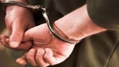 القبض على عاطل بعد سرقته مبالغ مالية من داخل شقة بقصر النيل