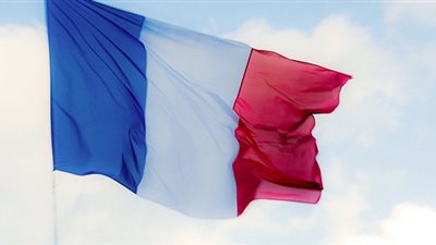 فرنسا تدين الهجوم على موكب أممي في الحديدة