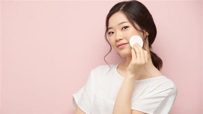 حيل ذكية تستخدمها النساء الكوريات للعناية ببشرتهن (فيديو)