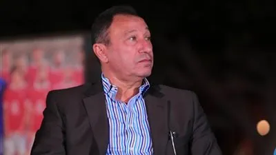 جماهير الزمالك تهاجم رئيس الأهلي في مباراة اتحاد طنجة