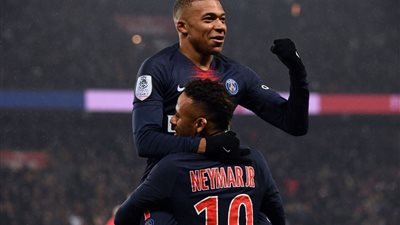 قطار باريس سان جيرمان يدهس جانجون بتسعة أهداف في الدوري الفرنسي