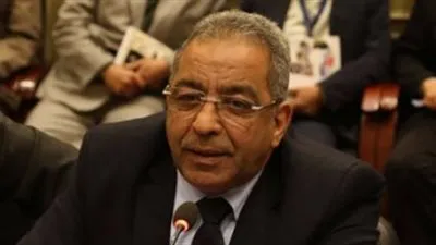 علي درويش يكشف عن موعد انتهاء التطوير باستاد القاهرة وموعد تسليمه