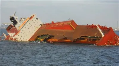 فقدان 2 وإنقاذ 11 من طاقم سفينة شحن غمرتها المياه جنوب شرقى الصين