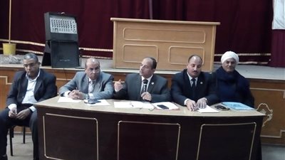 وكيل تعليم قنا يلغي تكليف رئيس لجنة بالشهادة الإعدادية 