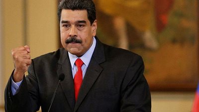 عسكريون يسيطرون على قيادة الحرس الجمهوري بفنزويلا (فيديو) 