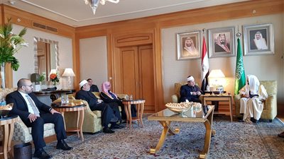 وزير الأوقاف يثمن مشاركة 