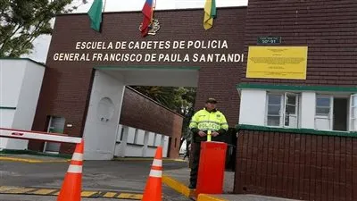 جماعة متمردة تتبنى الهجوم على أكاديمية الشرطة في كولومبيا