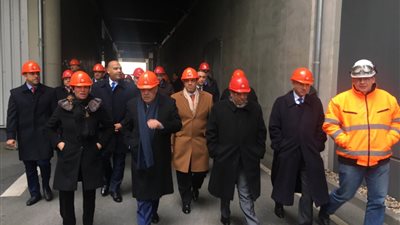 وزراء الإنتاج الحربي والتنمية المحلية والبيئة يزورون شركة لإدارة المخلفات ببرلين (صور)